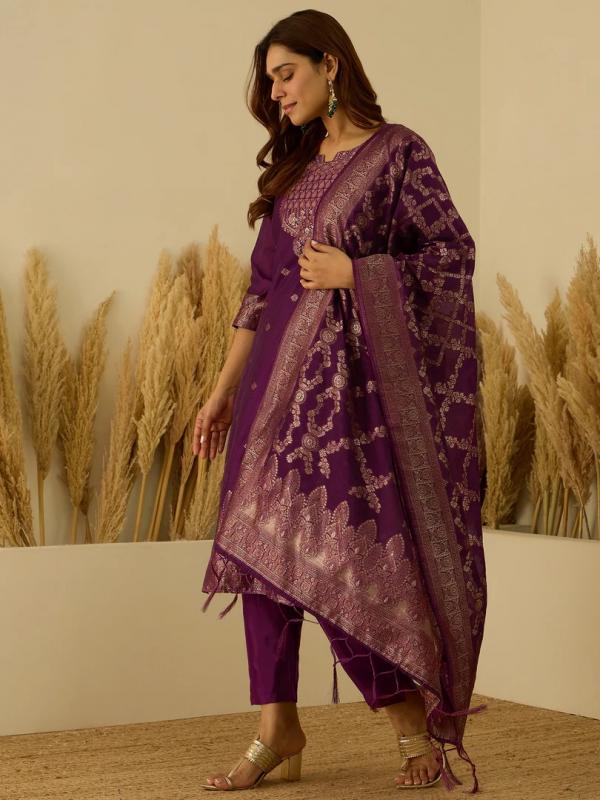 VP 9781 P Zareen Purple Silk-Blend Ensemble